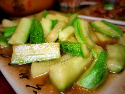 入伏吃蒸瓜,消暑养生两相宜