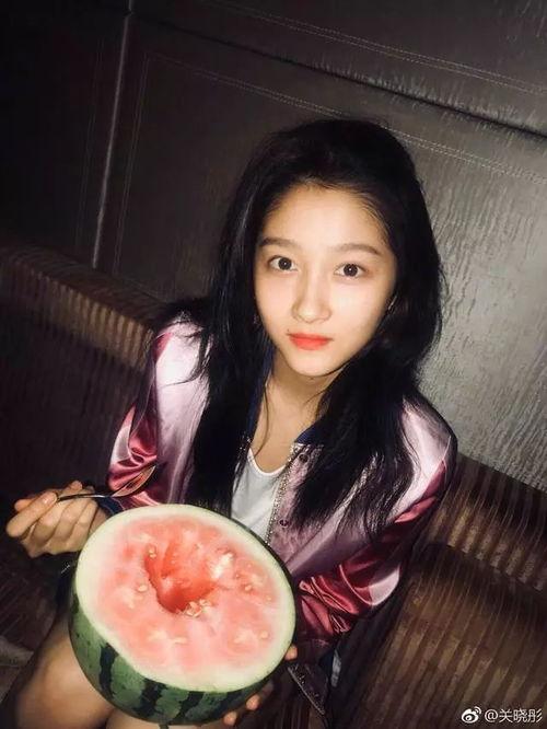 她发图片吃瓜是啥意思