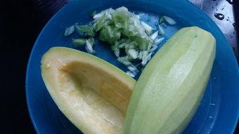 小孩吃瓜吃不干净,小宝贝吃瓜大作战