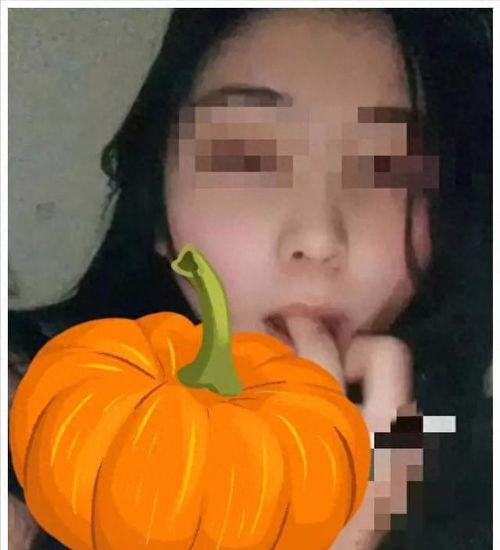 施玲玲吃大瓜,揭秘美食背后的故事