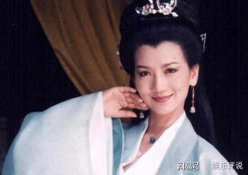 杨紫任嘉伦吃瓜,吃瓜群众热议恋情真相