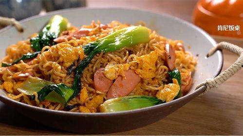 吃瓜现场吃泡面,泡面成网红美食新宠