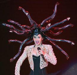 重庆美杜莎吃瓜事件,一场网络恶搞引发的全民狂欢