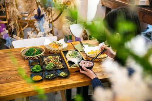 新乐花店吃瓜,吃瓜群众的聚集地，揭秘花店里的秘密生活