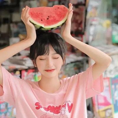 全民吃瓜头像女生,揭秘网红女生全民吃瓜头像背后的故事