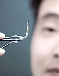 小孩吃瓜卡到喉咙,儿童吃瓜卡喉紧急应对指南