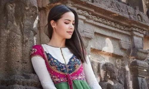 泰国女星吃瓜视频,瓜田李下，真相成谜