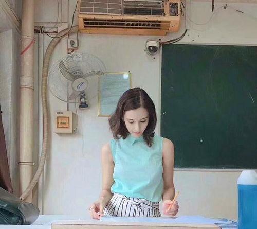 被偷拍吃瓜,揭秘被偷拍吃瓜者的尴尬瞬间