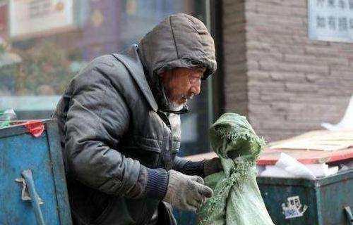 沈阳老头吃瓜视频,揭秘民间趣味生活瞬间